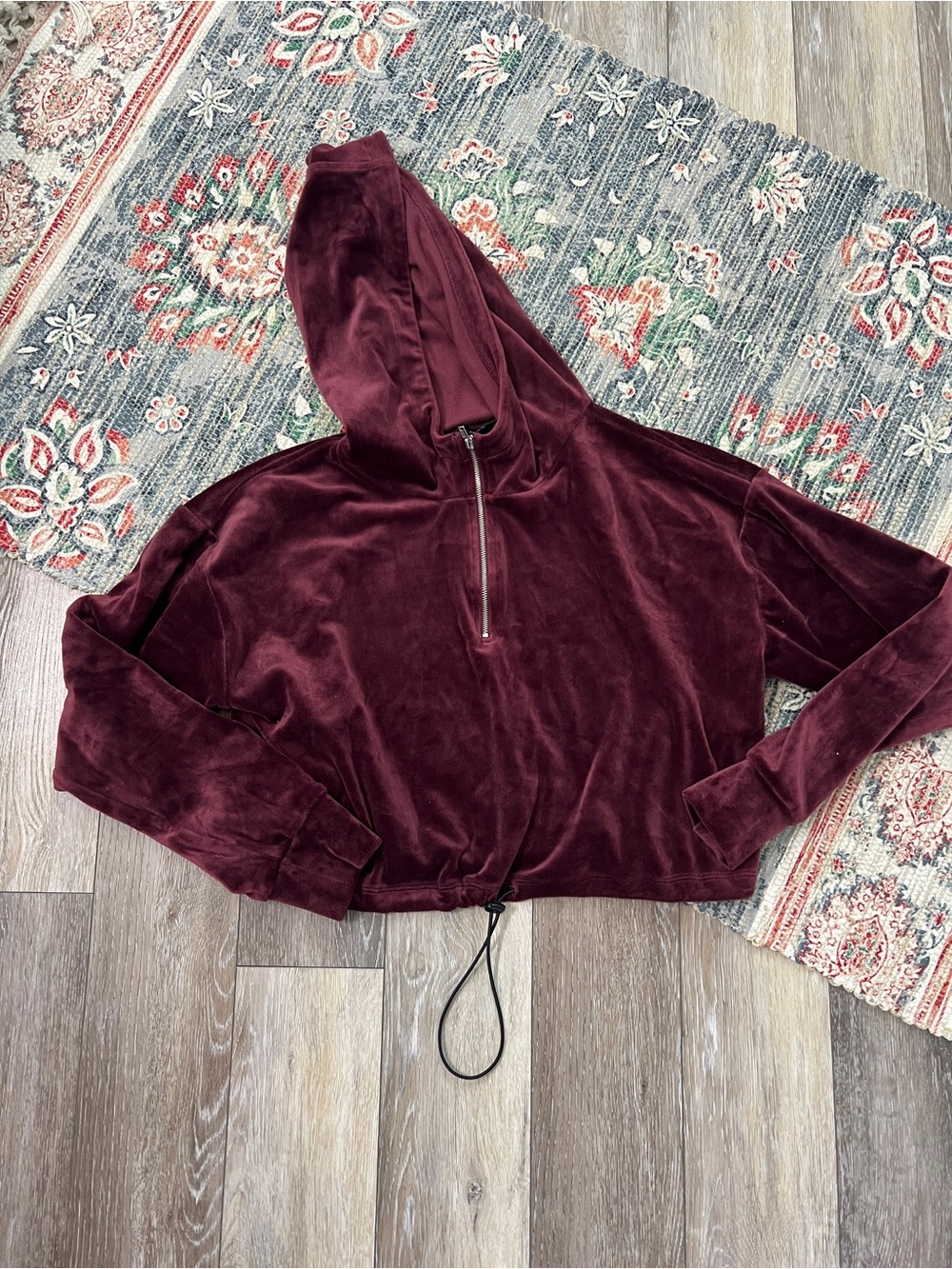 Forever 21 faux velvet cropped hood sweatshirt